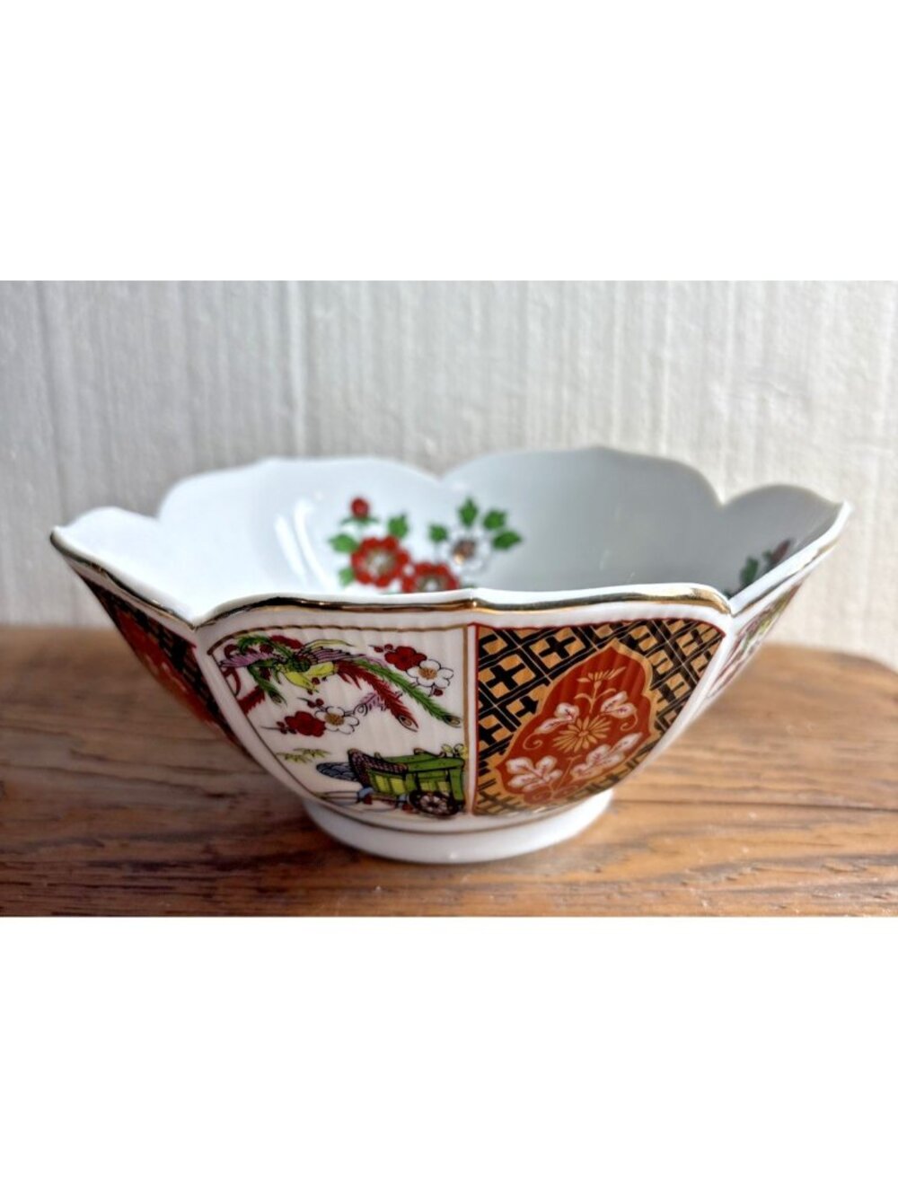 Vintage Heritage Mint Imari Lotus Porcelain Japanese Bowl 7''
